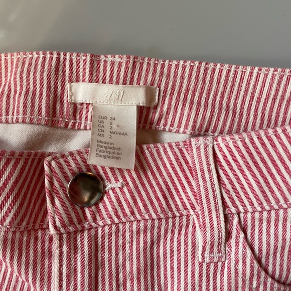 H&M | Striped denim shorts - Picture 3 of 3